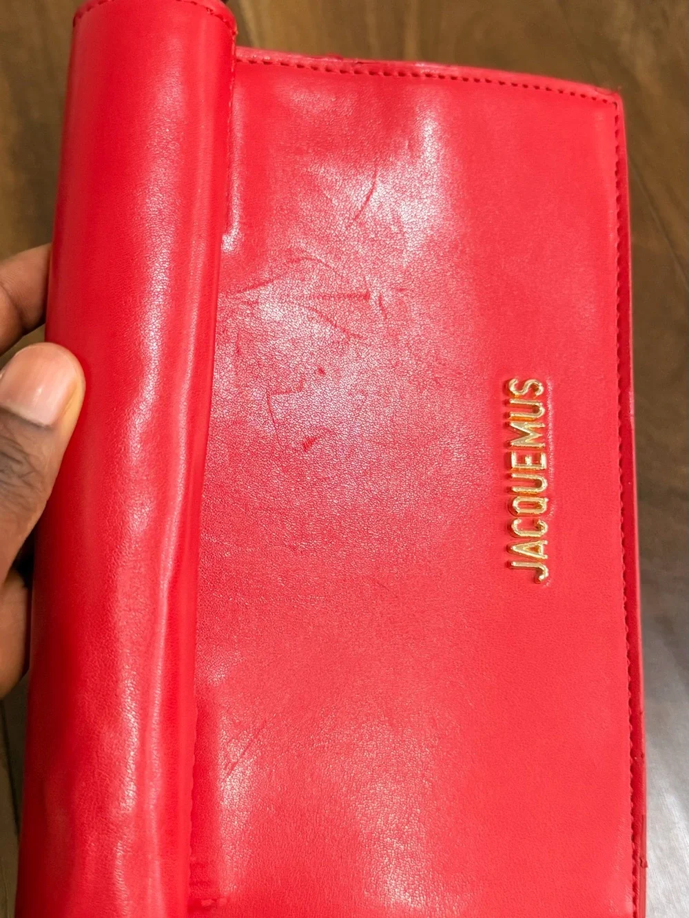 Jacquemus red leather roll-top clutch with gold accents - Picture 5 of 7